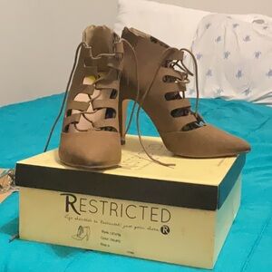 Women’s heels